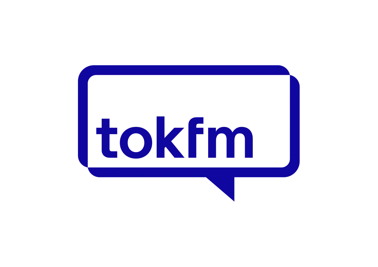 Niebieskie logo TOK FM w kształcie dymka. Słuchaj TOK FM na swojej ulubionej częstotliwość.