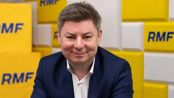 Jaki jest numer do RMF FM? Sprawdź, jak szybko się skontaktować